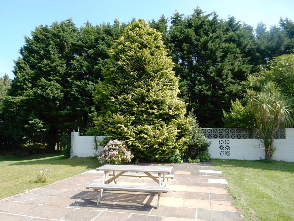 Dartmouth Chalet Holidays Экстерьер фото